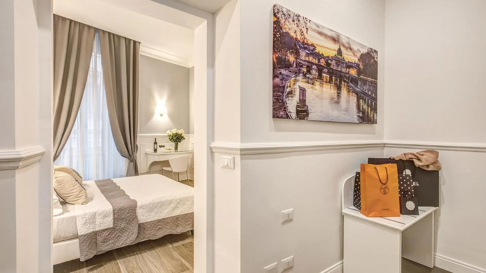 Piazza Di Spagna Just For Us Rome Guest house
