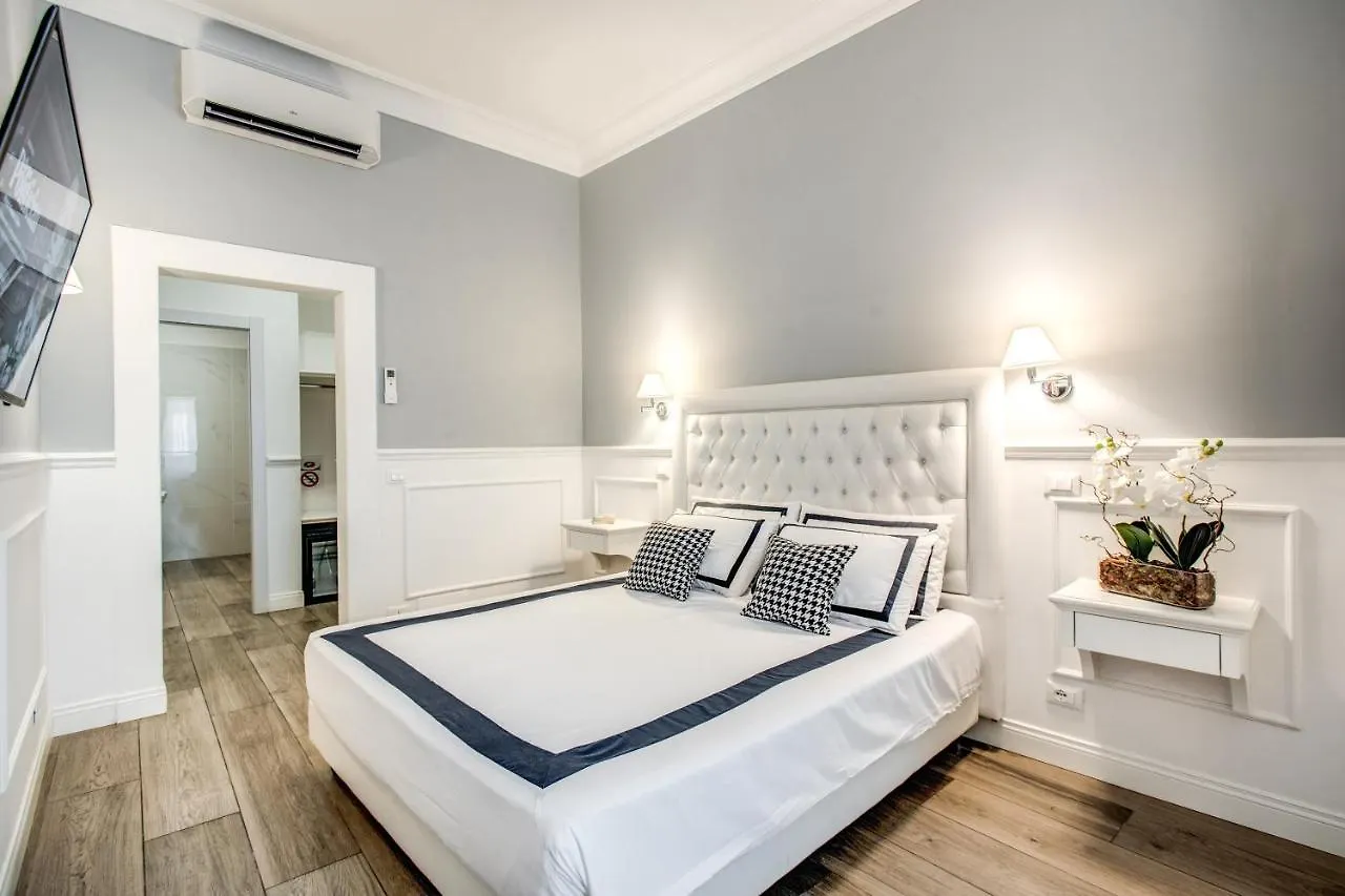 Piazza Di Spagna Just For Us Rome Guest house